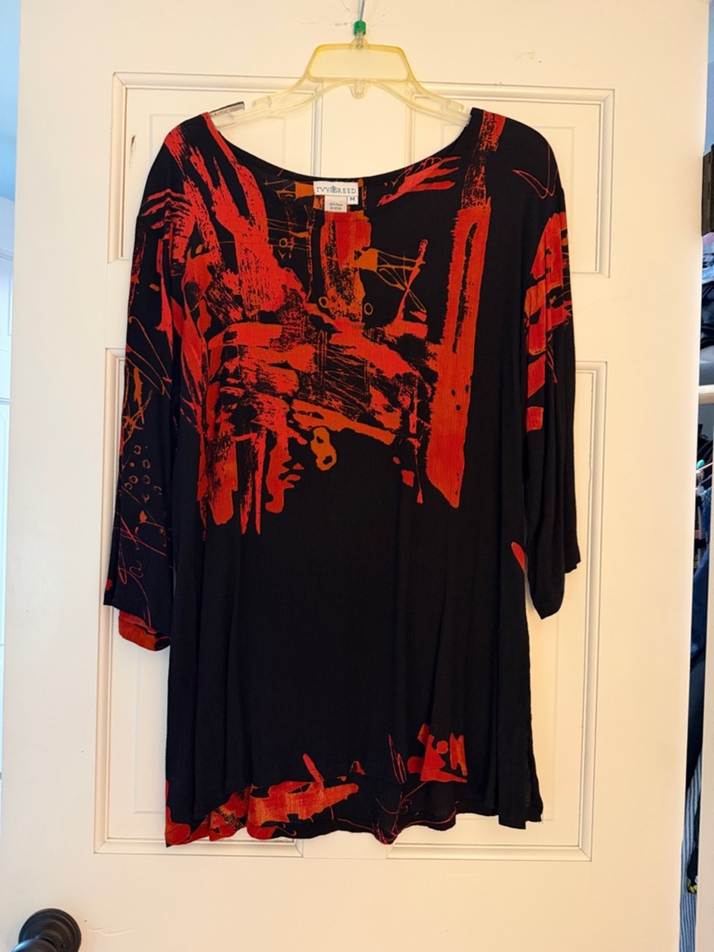 Abstract-Print Black Tunic with Red Brushstroke Accents